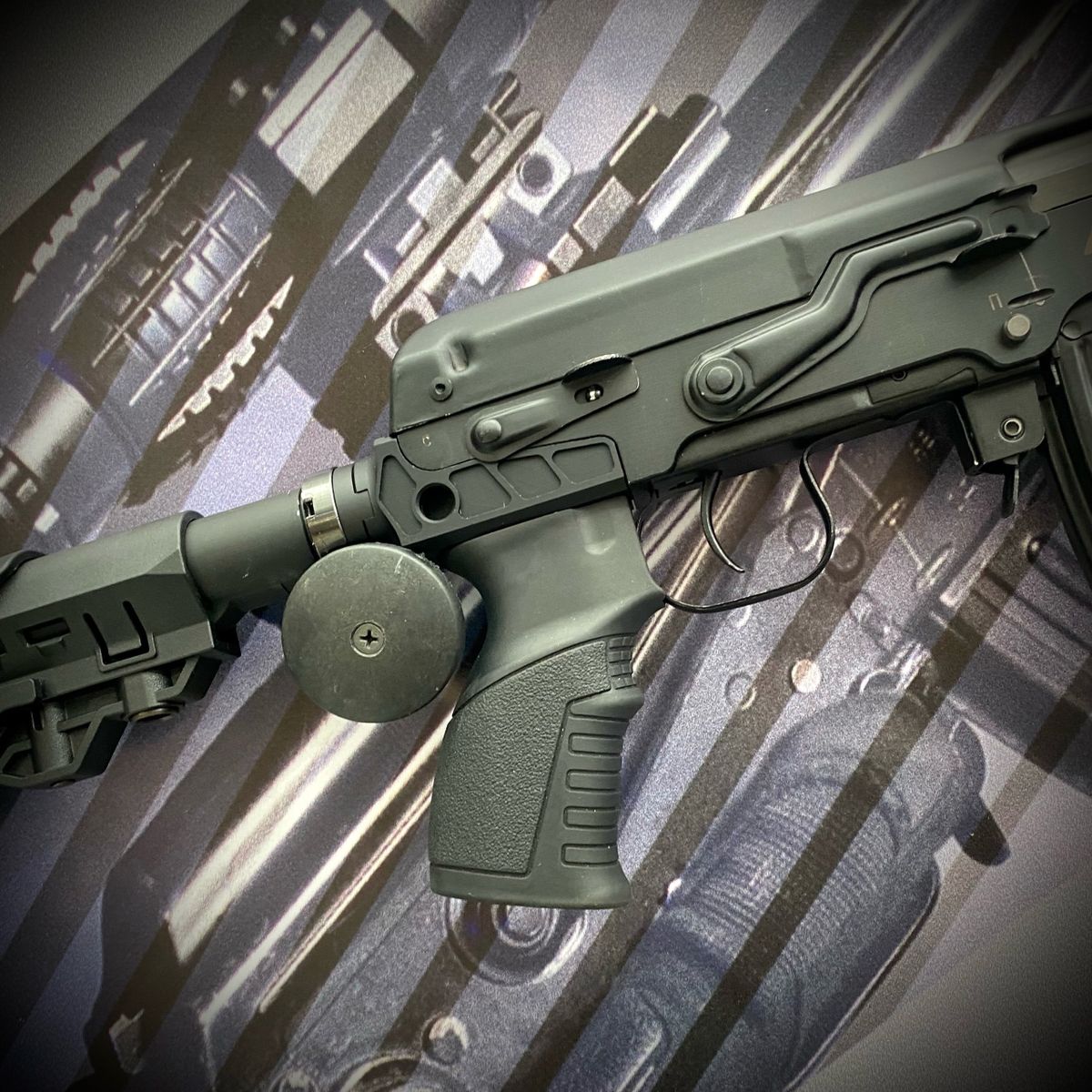 Пистолетная рукоятка для AК, прорезиненная KEY-103 K.Arma
