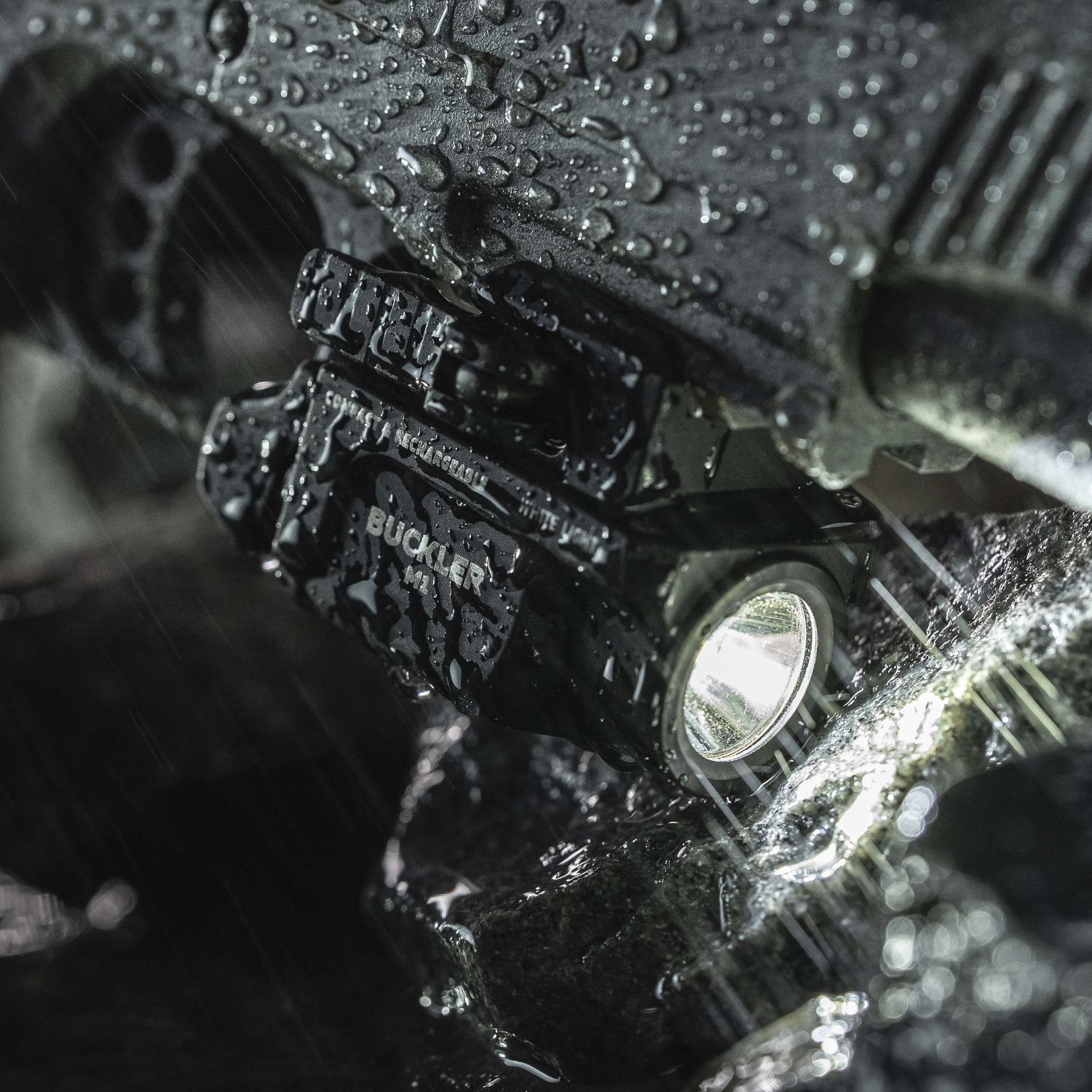 Фонарь Buckler M1 Белый свет Armytek